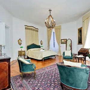 Prestigious Via Veneto Apartment Rome